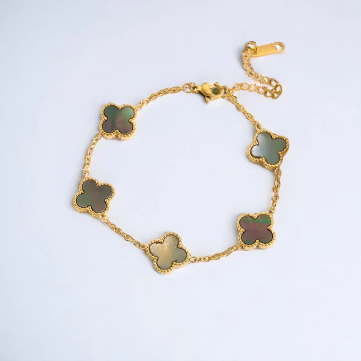 CloveLux™ Clover Bracelet