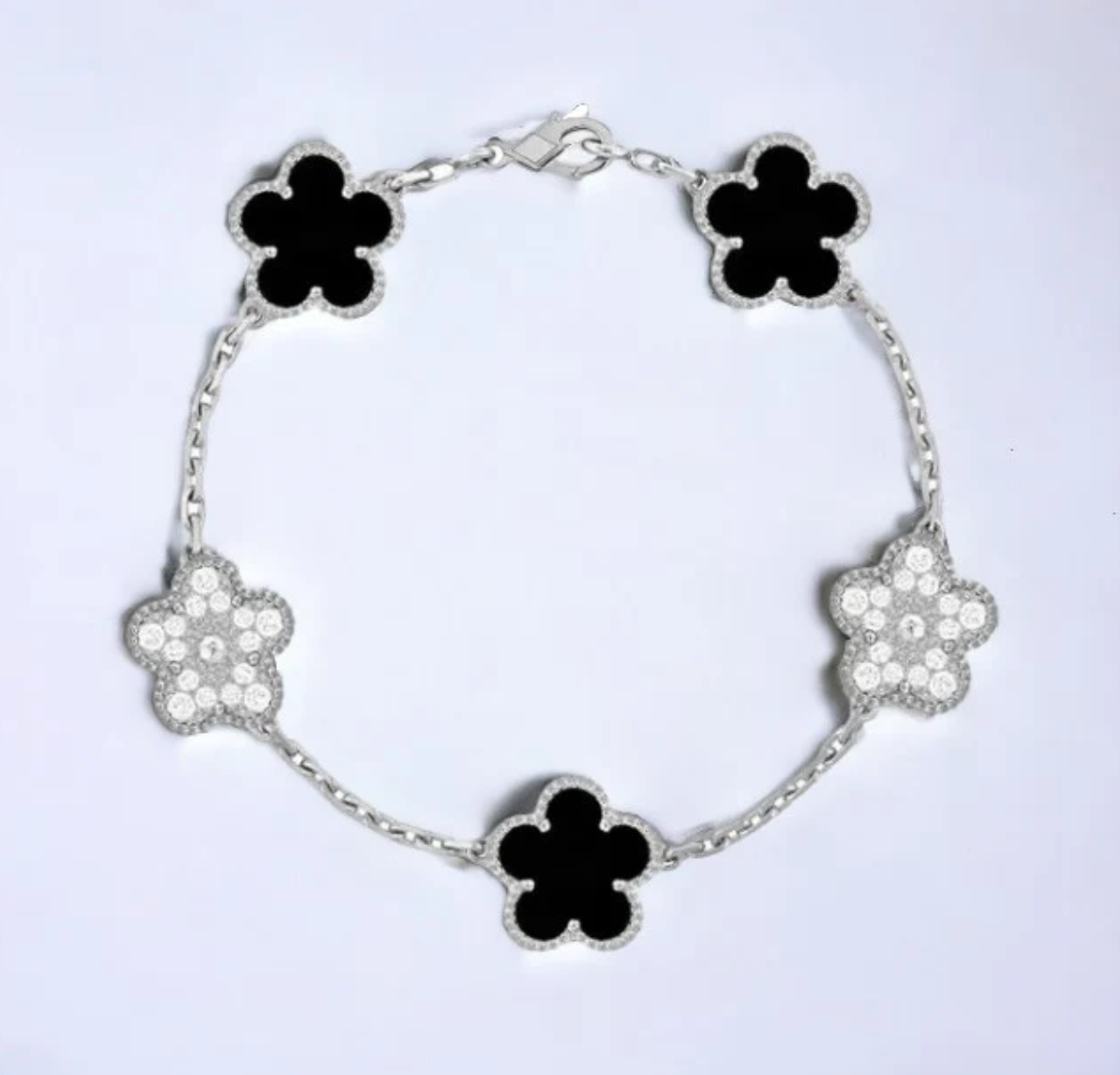 CloveLux™ Clover Bracelet